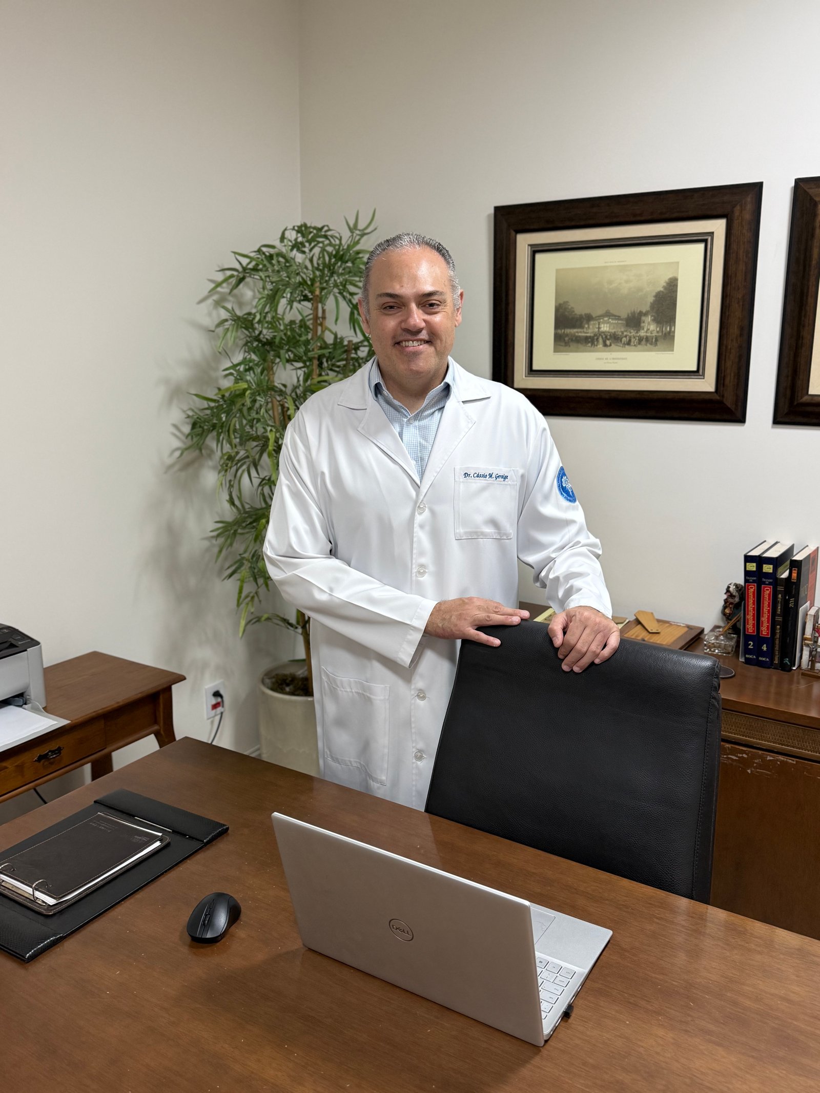 Dr. Cássio Geraige